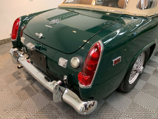 MG Midget 1969 image number 21