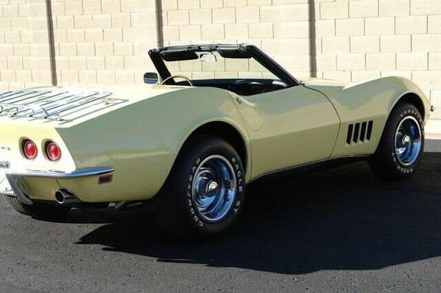 Chevrolet Corvette 1968 image number 18