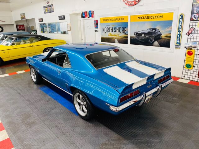 Chevrolet Camaro 1969 image number 2