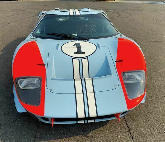 Ford GT 40 1966 image number 10