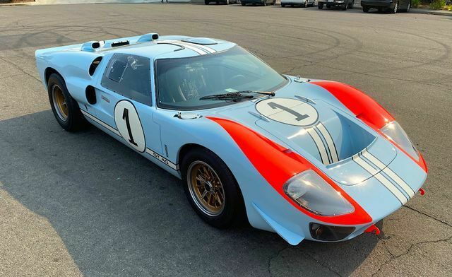 Ford GT 40 1966 image number 17