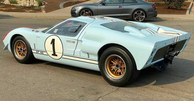 Ford GT 40 1966 image number 22