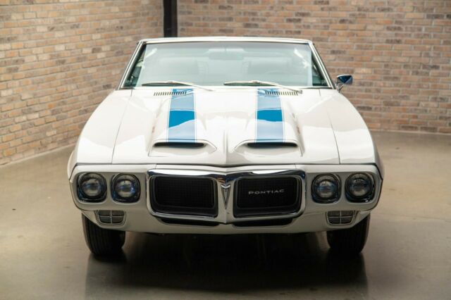 Pontiac Firebird 1969 image number 2