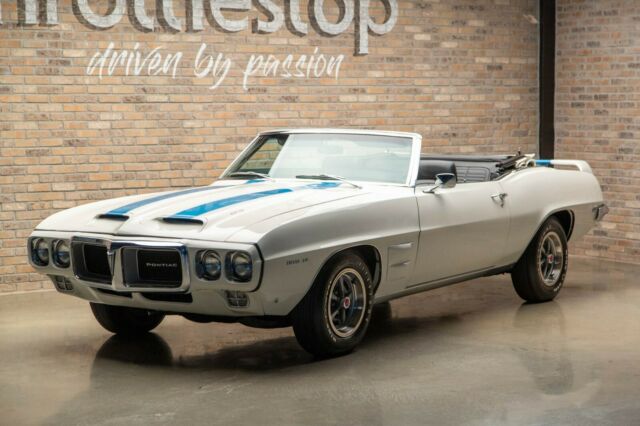 Pontiac Firebird 1969 image number 29