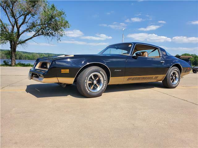 Pontiac Firebird 1978 image number 3