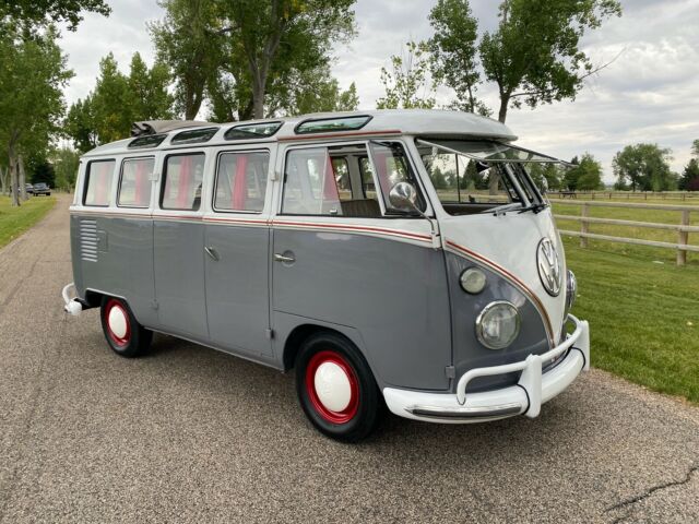 Volkswagen Bus/Vanagon 1974 image number 29