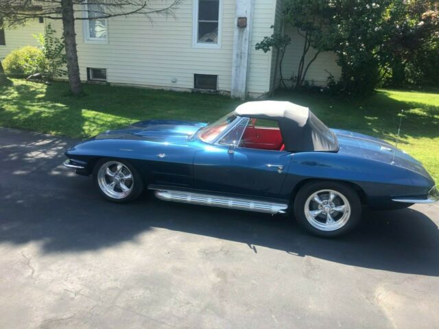 Chevrolet Corvette 1964 image number 13