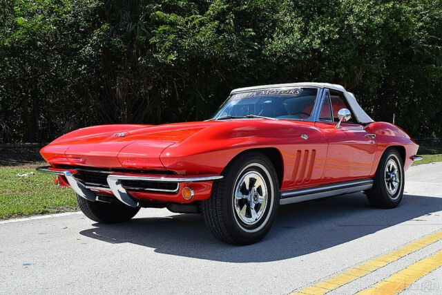 Chevrolet Corvette 1965 image number 19