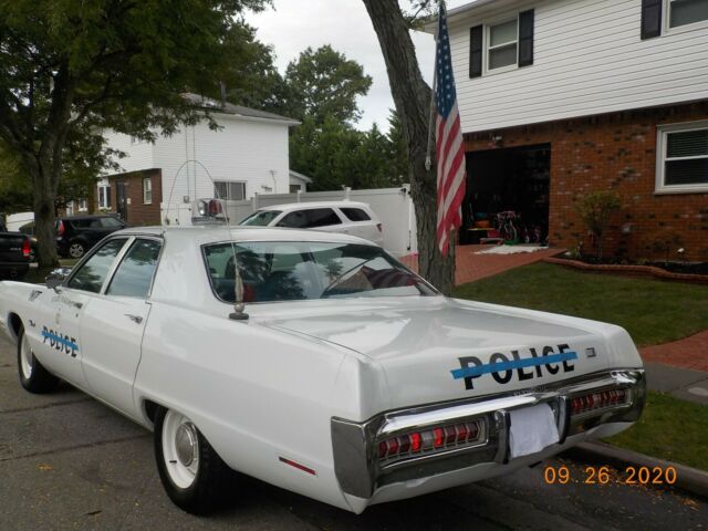 Plymouth Fury 1971 image number 30