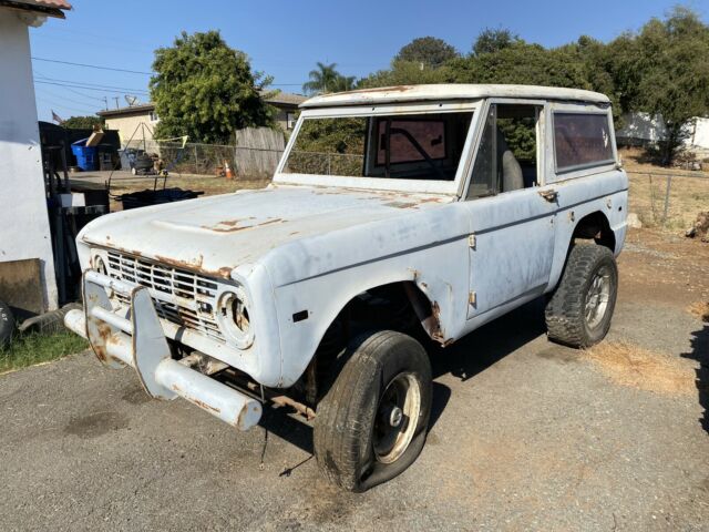 Ford Bronco 1973 image number 22