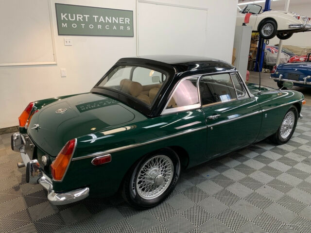 MG MGB 1970 image number 22