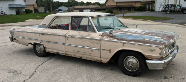 Ford Galaxie 1963 image number 0