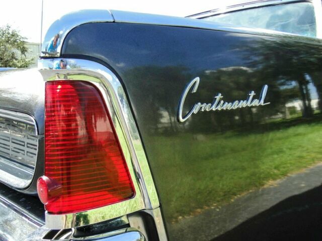 Lincoln Continental 1962 image number 21