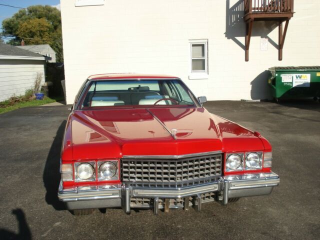 Cadillac DeVille 1974 image number 18