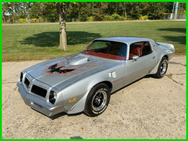 Pontiac Trans Am 1976 image number 0