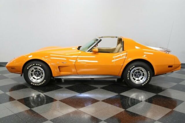 Chevrolet Corvette 1977 image number 31