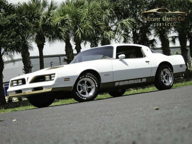 Pontiac Firebird 1978 image number 24