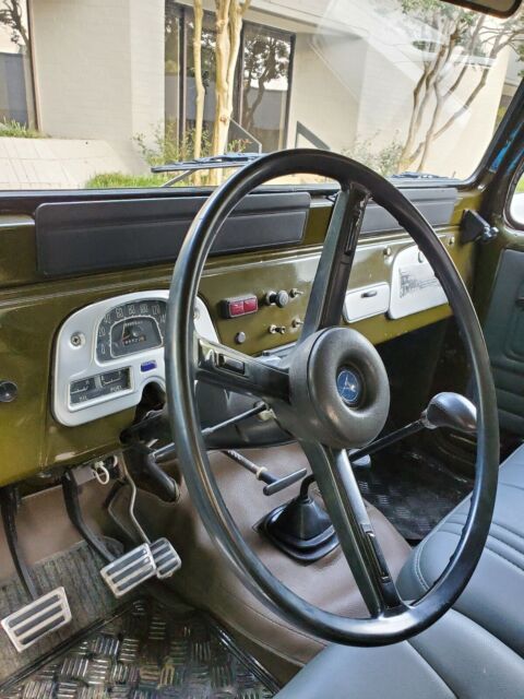 Toyota FJ40 1978 image number 15