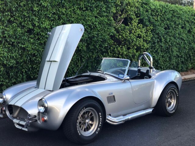 Ford Shelby Cobra 1965 image number 15