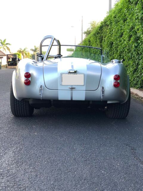 Ford Shelby Cobra 1965 image number 21