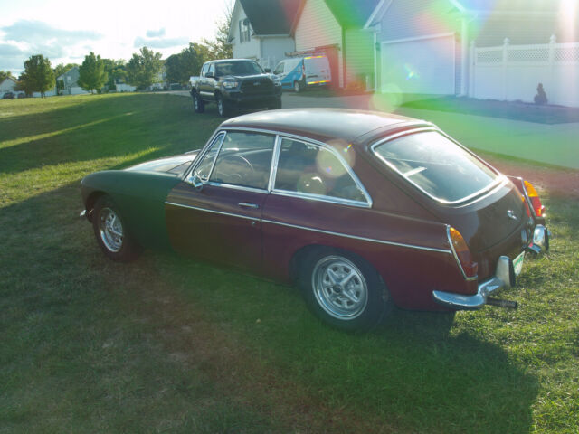 MG MGB 1970 image number 1