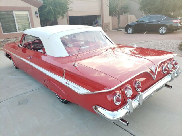 Chevrolet Impala 1961 image number 15