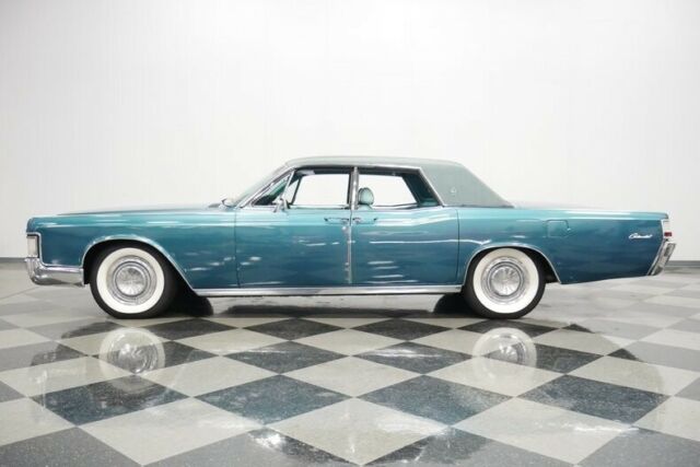 Lincoln Continental 1969 image number 2