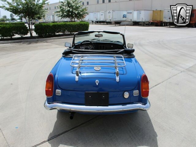 MG MGB 1973 image number 2