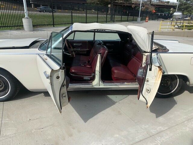 Lincoln Continental 1964 image number 27