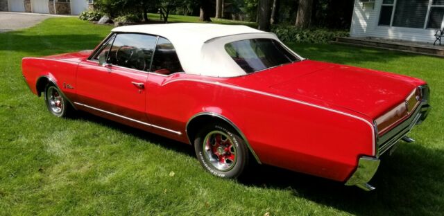 Oldsmobile Cutlass 1967 image number 29