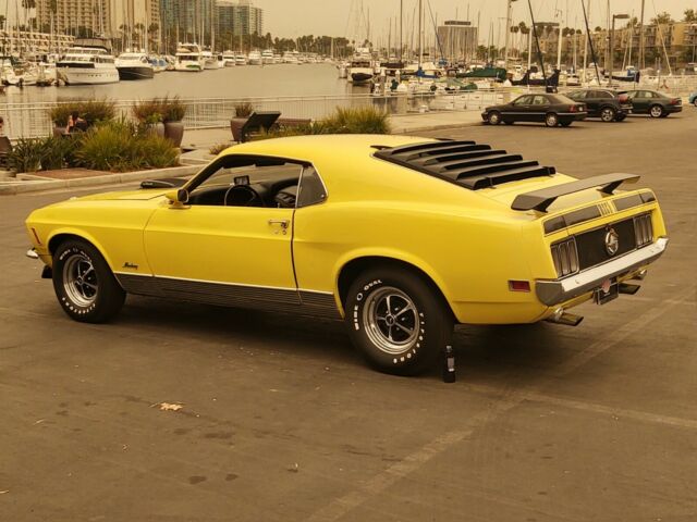 Ford Mustang 1970 image number 11