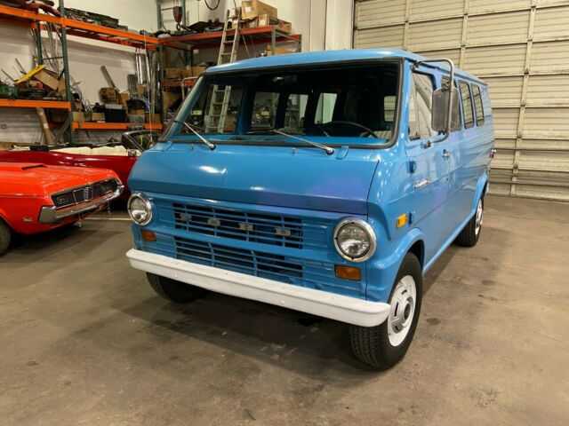 Ford E-Series Van 1974 image number 31