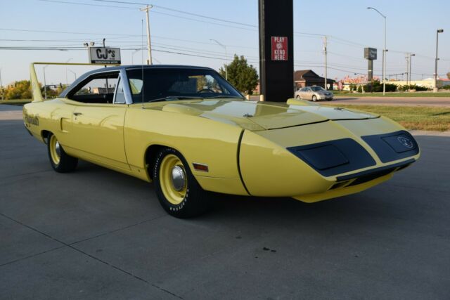 Plymouth Road Runner 1970 image number 0