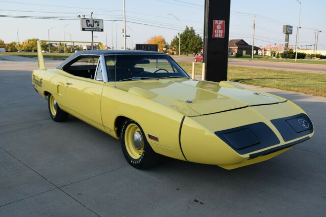 Plymouth Road Runner 1970 image number 25