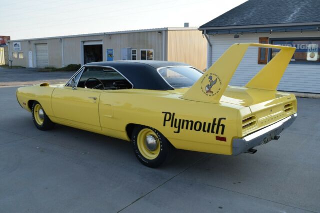 Plymouth Road Runner 1970 image number 30