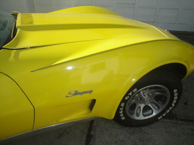 Chevrolet Corvette 1976 image number 4