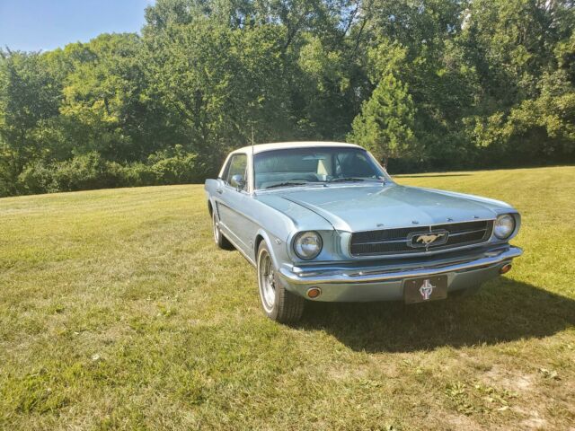 Ford Mustang 1965 image number 2