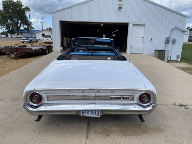 Ford Galaxie 1964 image number 30