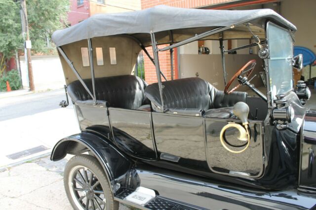 Ford Model T 1919 image number 5