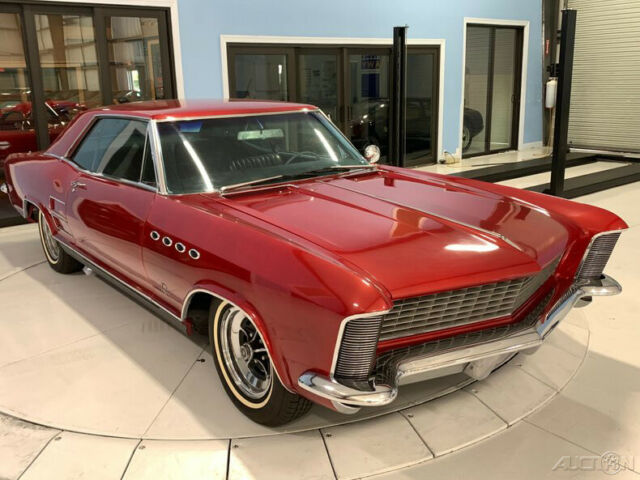 Buick Riviera 1963 image number 36