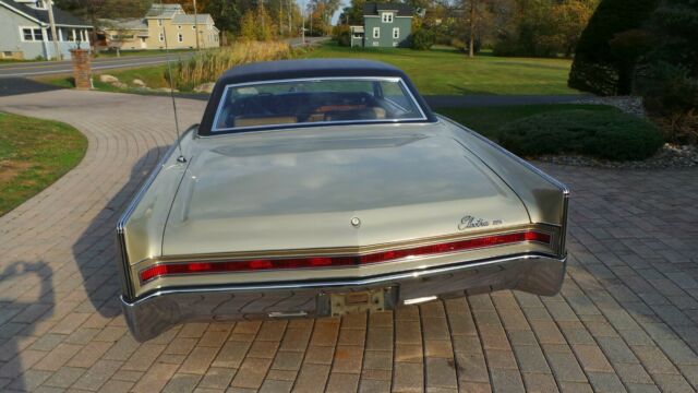 Buick LeSabre 1967 image number 27