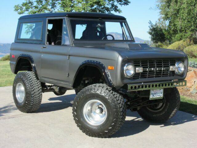 Ford Bronco 1972 image number 0