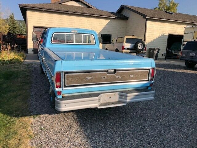 Ford F-250 1970 image number 3