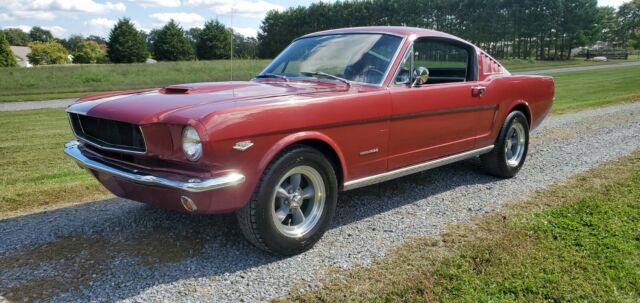 Ford Mustang 1965 image number 1