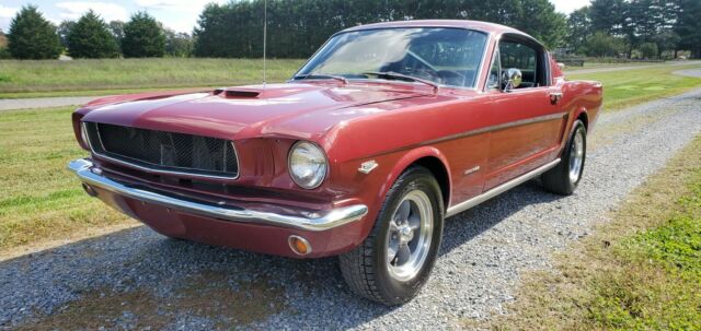 Ford Mustang 1965 image number 2