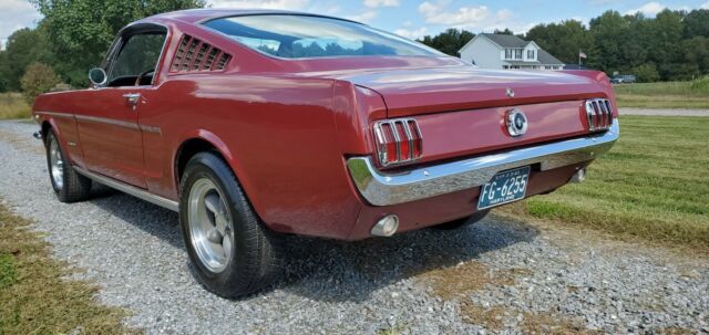 Ford Mustang 1965 image number 25