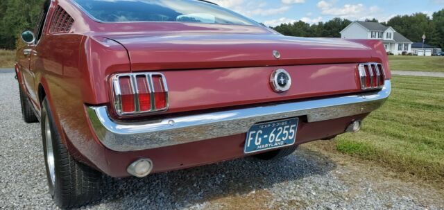 Ford Mustang 1965 image number 26