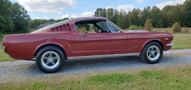 Ford Mustang 1965 image number 6