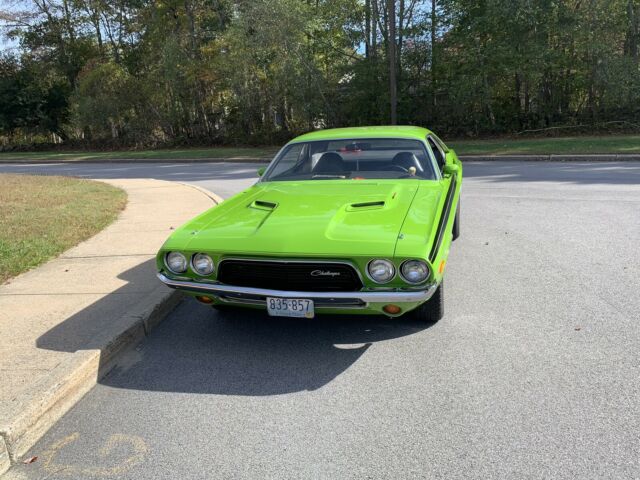 Dodge Challenger 1972 image number 19