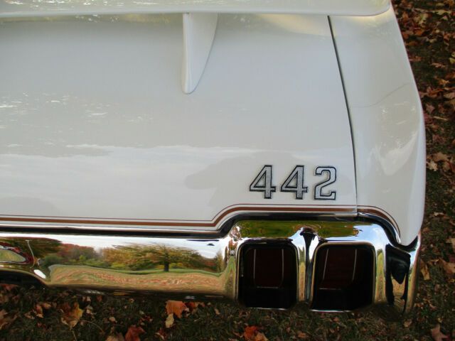 Oldsmobile 442 1970 image number 32